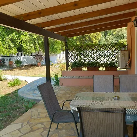 Joleni In Keramies *