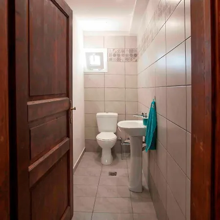 Joleni In Keramies Feriehus Korianna